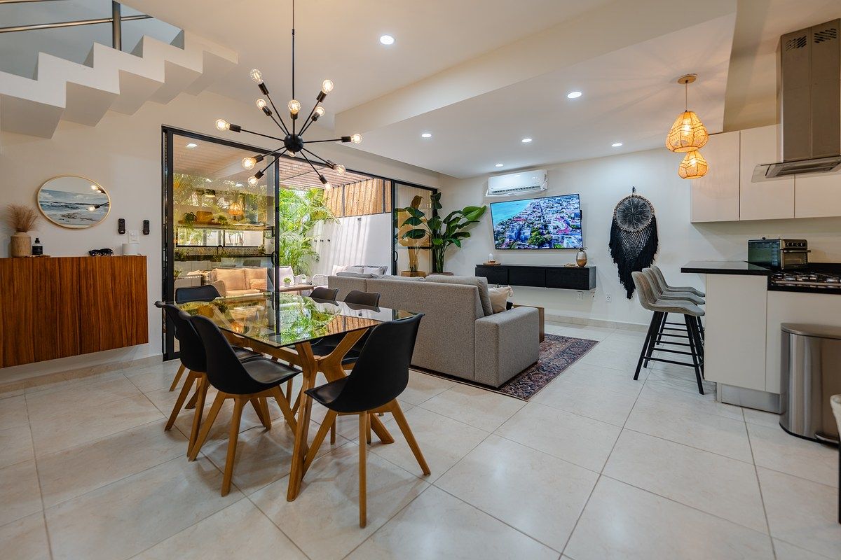 Altaria Residencial Lupo — Furnished 3-Bed Home with Club Amenities, Playa del Carmen