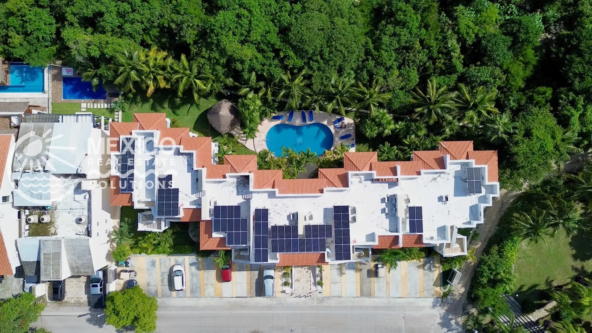 2-Bedroom Fully Furnished Apartment in Gated Puerto Aventuras Community with Pool and Golf Views