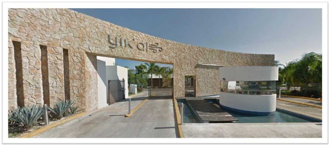 Contemporary Residential Community with Pools, Gym, and Recreation in Cancún