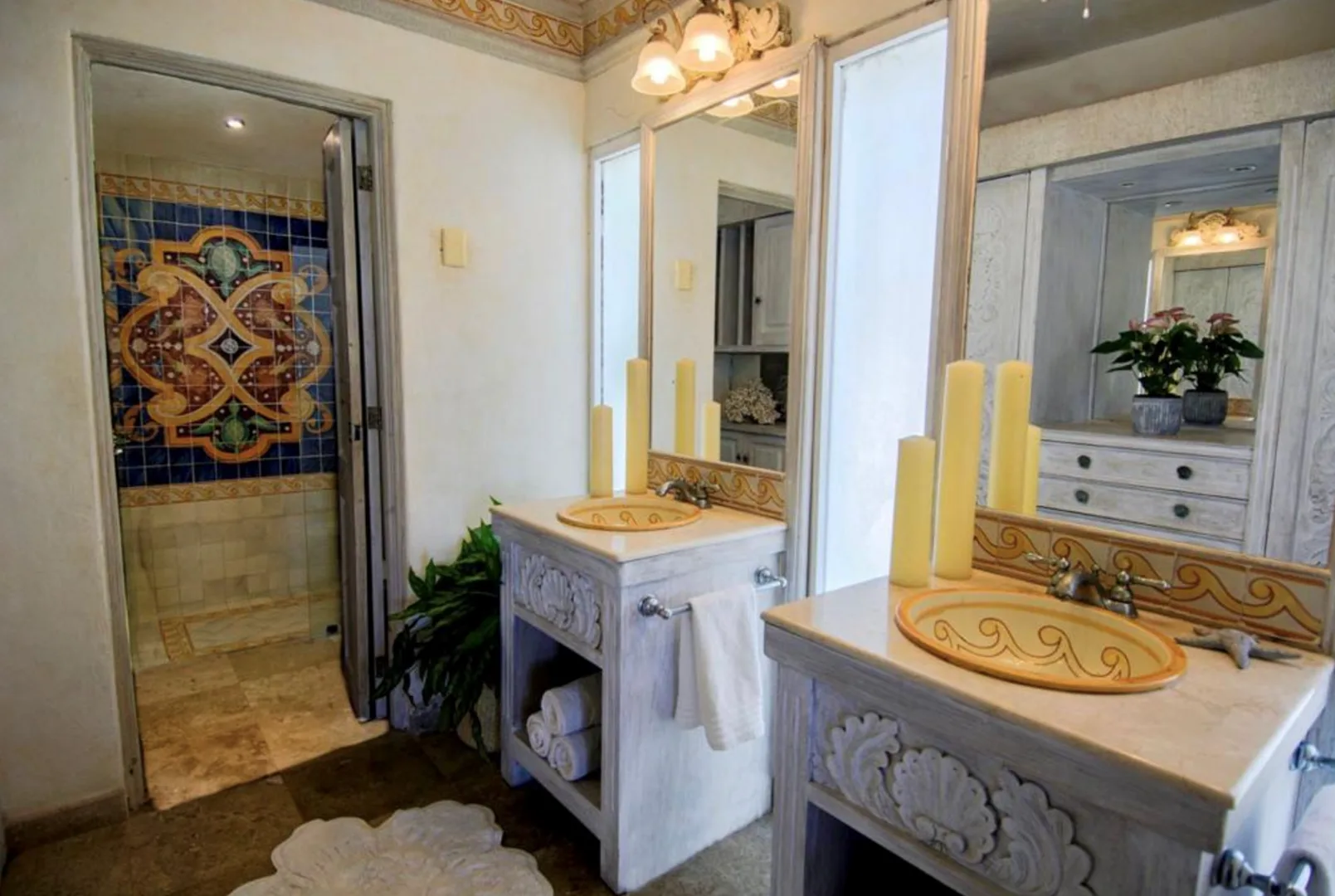 4-Bedroom Mexican Architecture Residence with Ocean Views and Infinity Pool in Private Gated Community