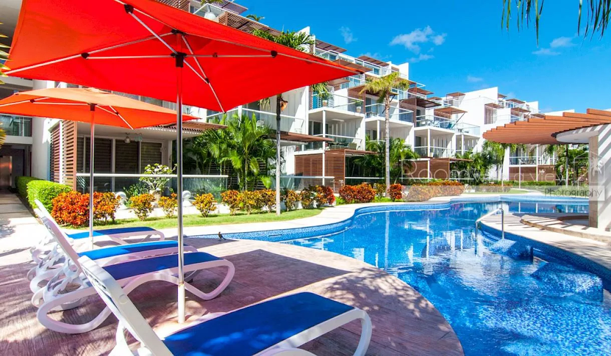 Spacious 2-Bedroom Condo with Golf Course Access and Pool Views in Tulum Country Club