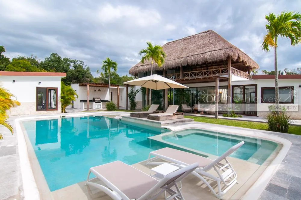 Two-Story Villa with Rooftop Terrace and Pool in Gated Akumal Community near Yal Ku Lagoon