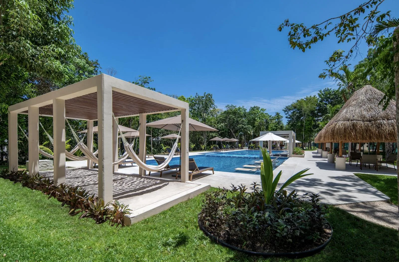 2-Bedroom Apartment with Resort-Style Amenities in Puerto Morelos
