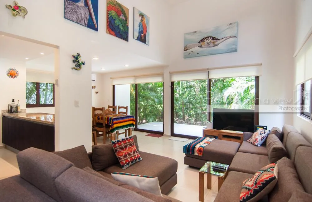 Updated Three-Bedroom House with Rooftop Terrace and Solar Panels in Tao Ocean, Akumal
