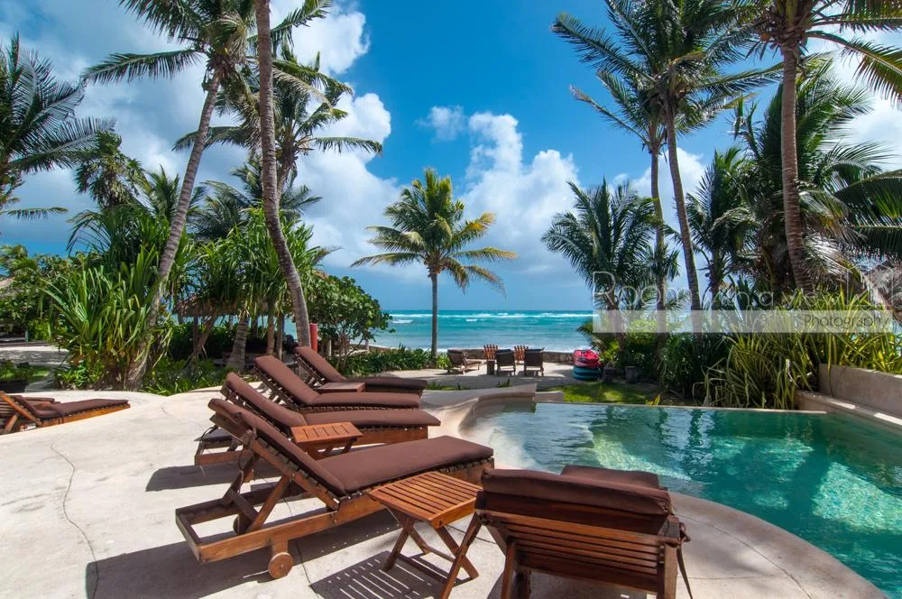 7-Bedroom Beachfront Villa with Pool and Caribbean Views in Jade Bay near Akumal