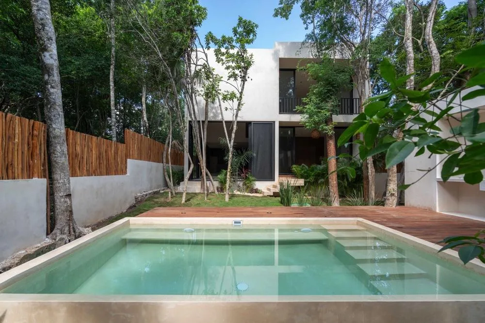 Luxury 4-Bedroom Home with Private Pool in Gated Golf Resort, Riviera Maya