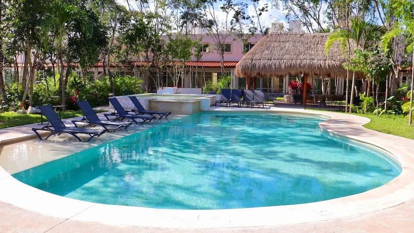 2 & 3 Bedroom Sustainable Homes with Pool and 24/7 Security in Playa del Carmen