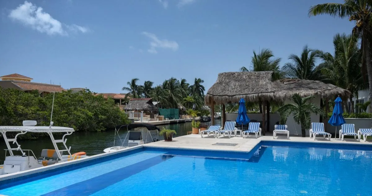2-Bedroom Penthouse with Marina Views and Private Terrace in Puerto Aventuras
