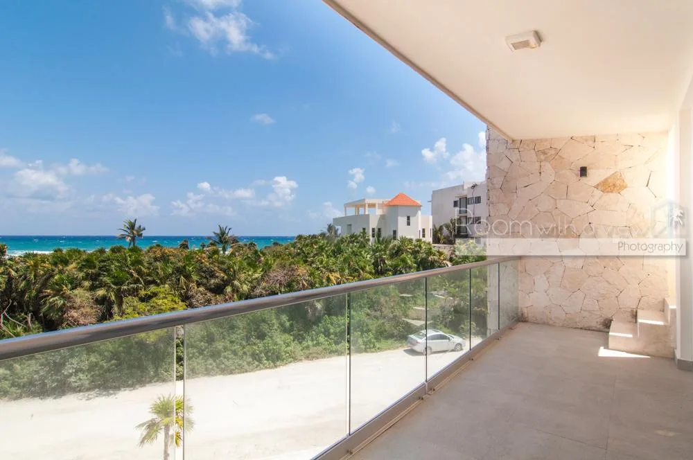 2-Bedroom Penthouse with Ocean View and Rooftop Terrace in Akumal's Punta Sur