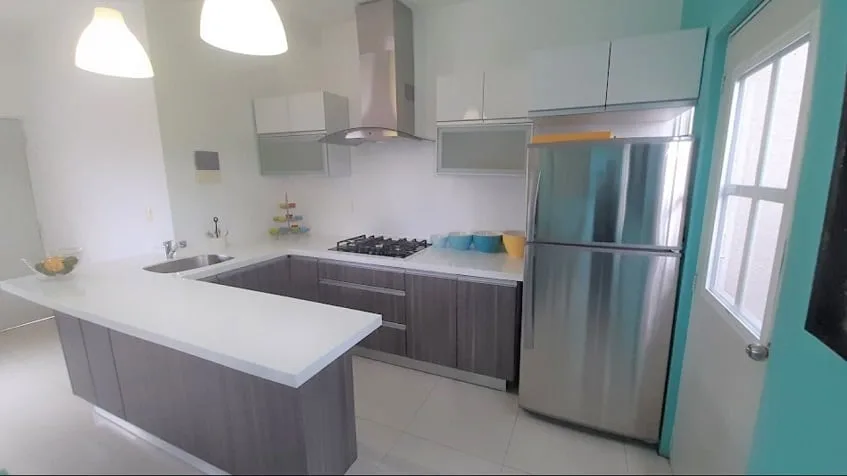 3-Bedroom Apartment in Gated Community near Playa del Carmen with Private Pools and 24/7 Security