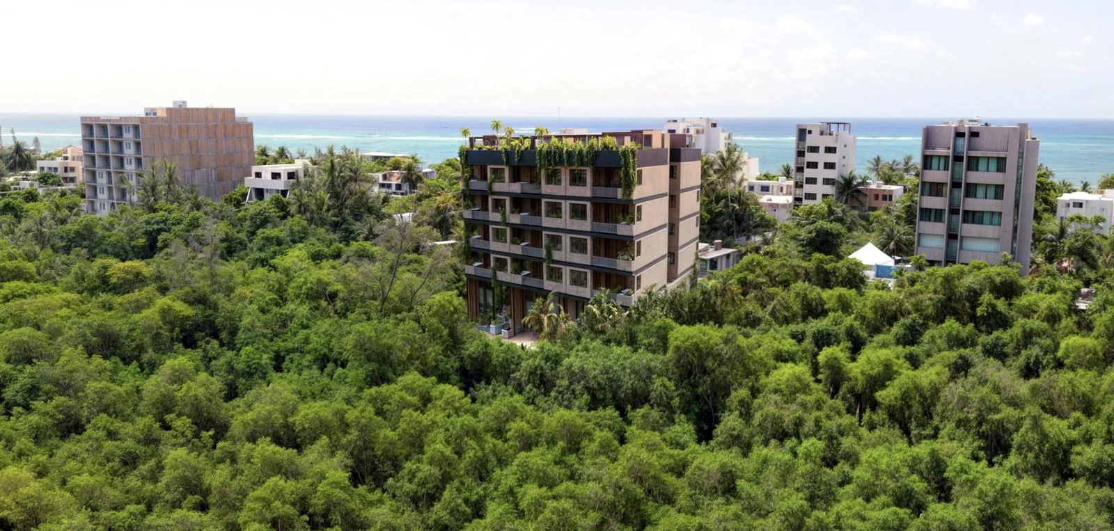 One-Bedroom Penthouse Apartment with Private Rooftop Jacuzzi in Puerto Morelos