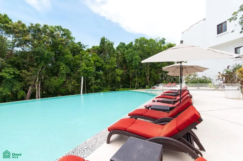 Luxury 1-Bedroom Penthouse with Golf Course Views in Akumal, Riviera Maya