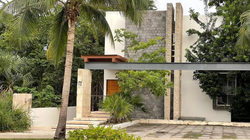 3-Bedroom Luxury Residence with Private Pool in Playacar, Playa del Carmen