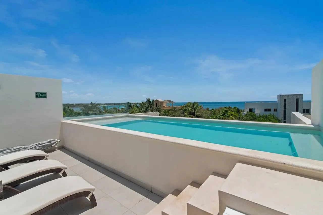Rooftop Lock-Off Condominium with Garden View in Punta Sur, Tulum