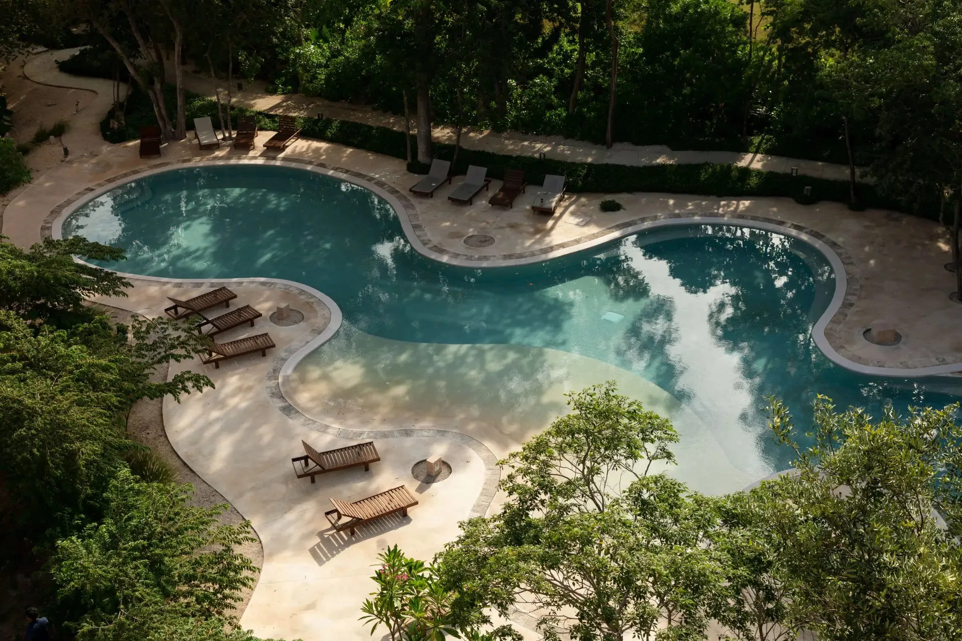 Two-Bedroom Apartment with Golf Course Views and Double Terrace in Playa del Carmen Gated Community