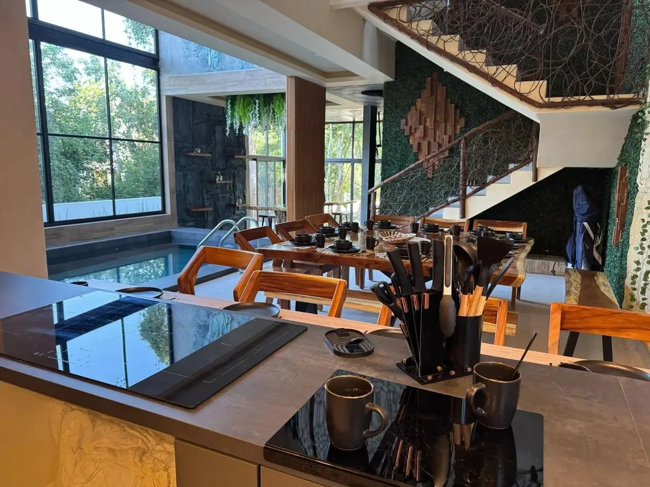 Modern Four-Bedroom House with Private Rooftop in Tulum Country Club