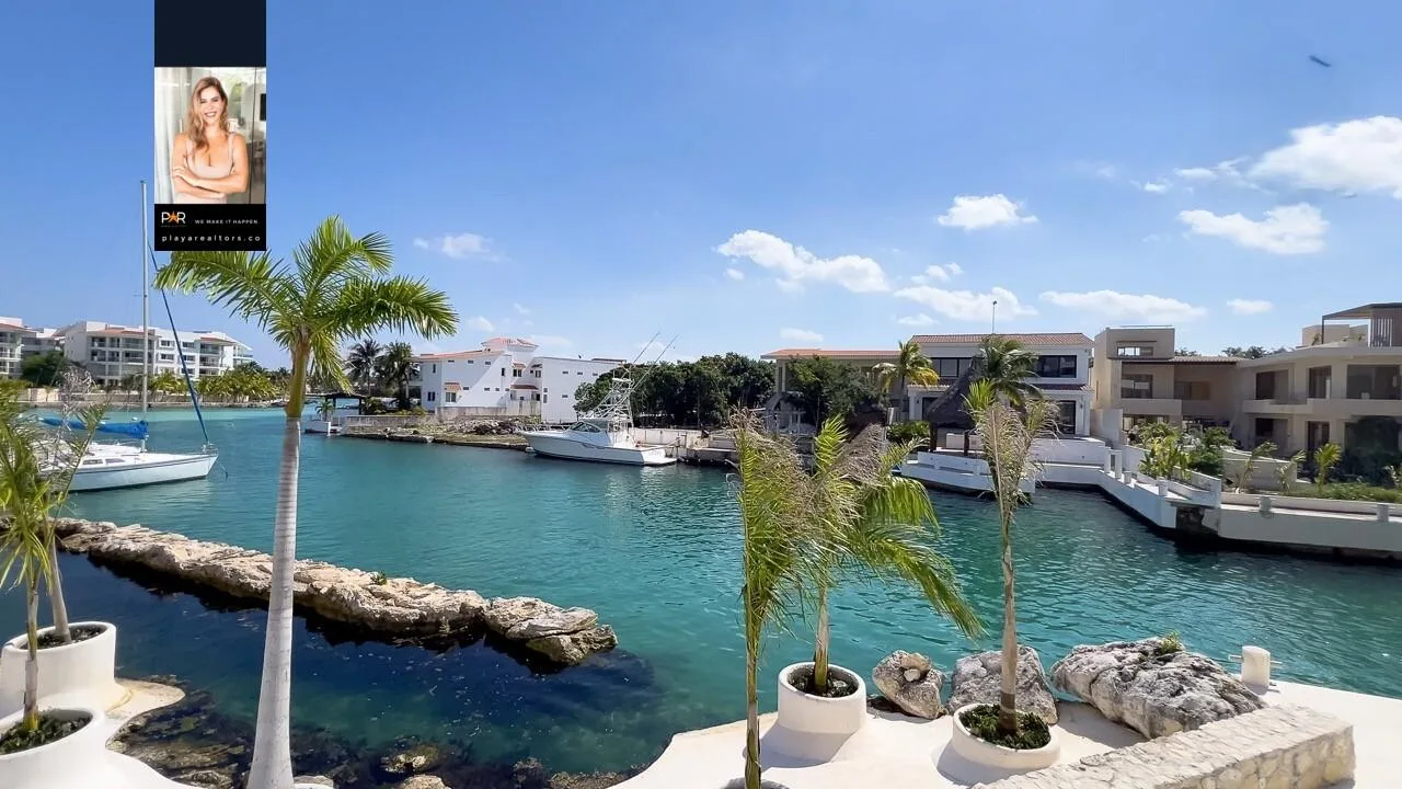 Luxury 3-Bedroom Residence with Marina and Sea Views in Puerto Aventuras