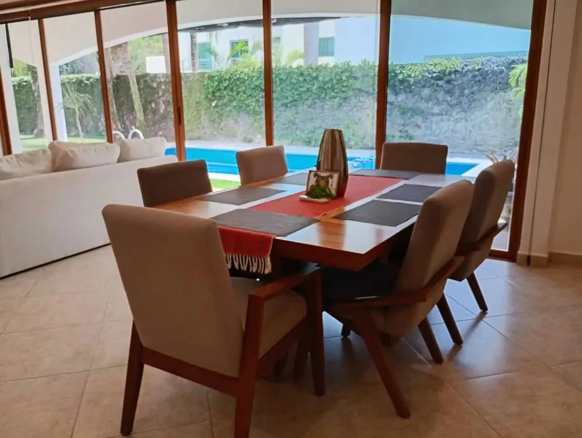 4-Bedroom House with Pool and Spacious Lot in Residencial Villa Magna, Cancun