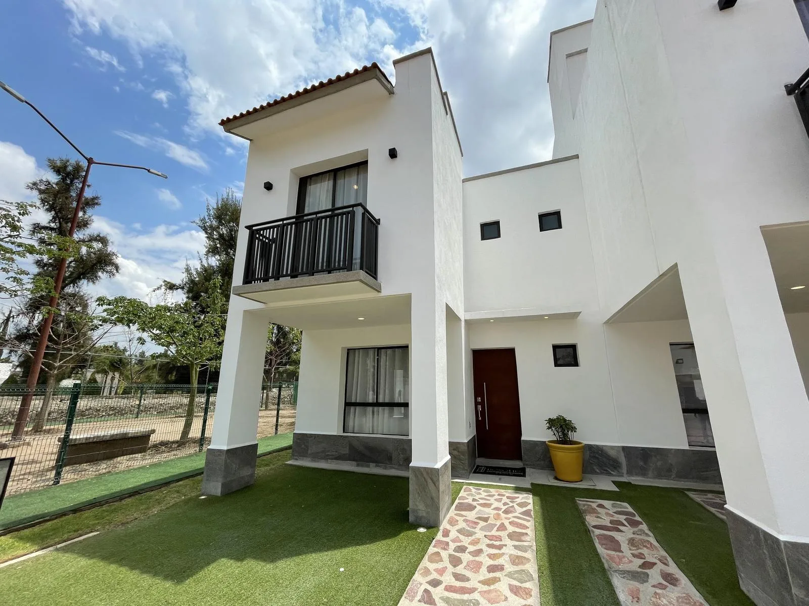 New Homes in Southern City Growth Area Near Major Amenities