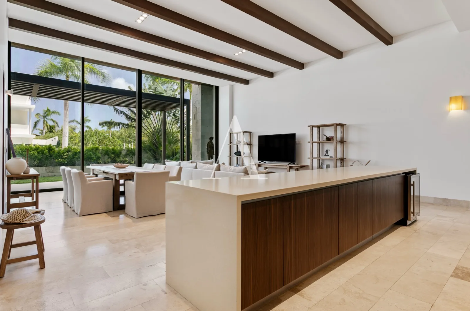 Three-Bedroom Garden House with Private Terrace and Marina Views in Puerto Cancún