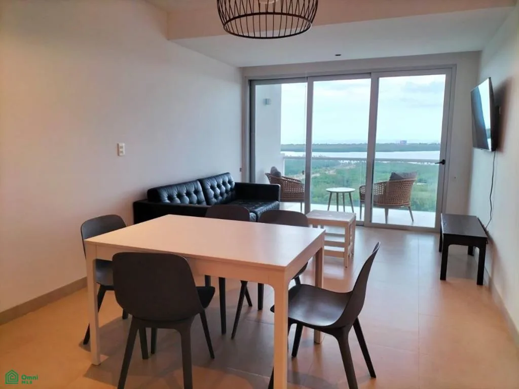 Furnished 2-Bedroom Condo with Pool and Gym in Prime Cancun Location