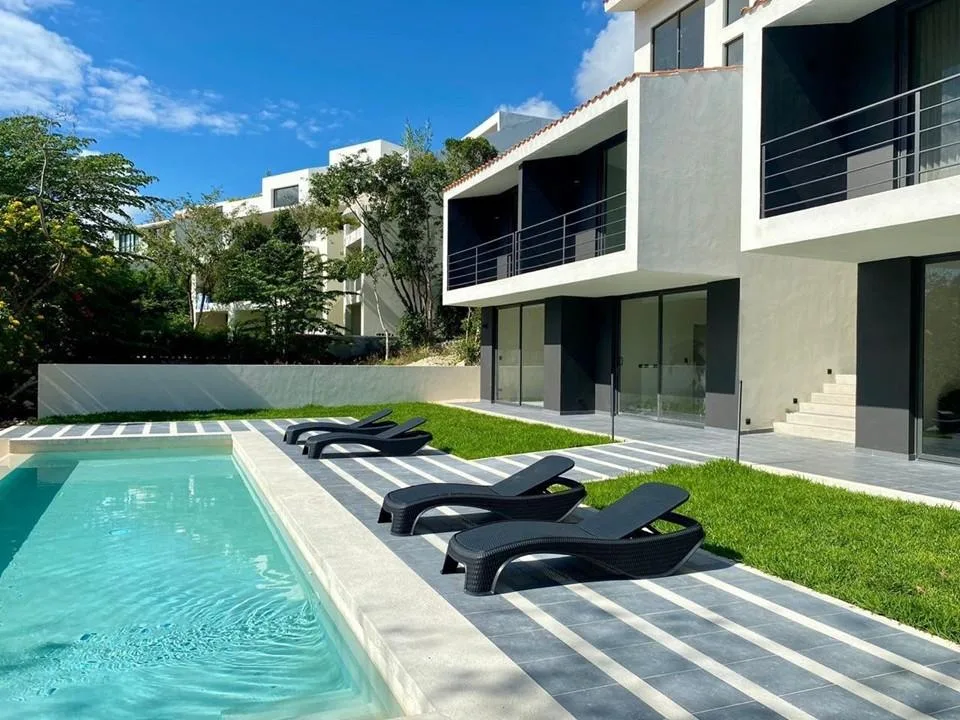 One-Bedroom Condo with Golf Course Views in Puerto Aventuras