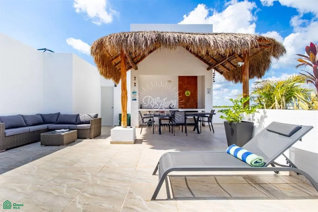 Penthouse with Private Terrace and Mangrove Views in Puerto Morelos