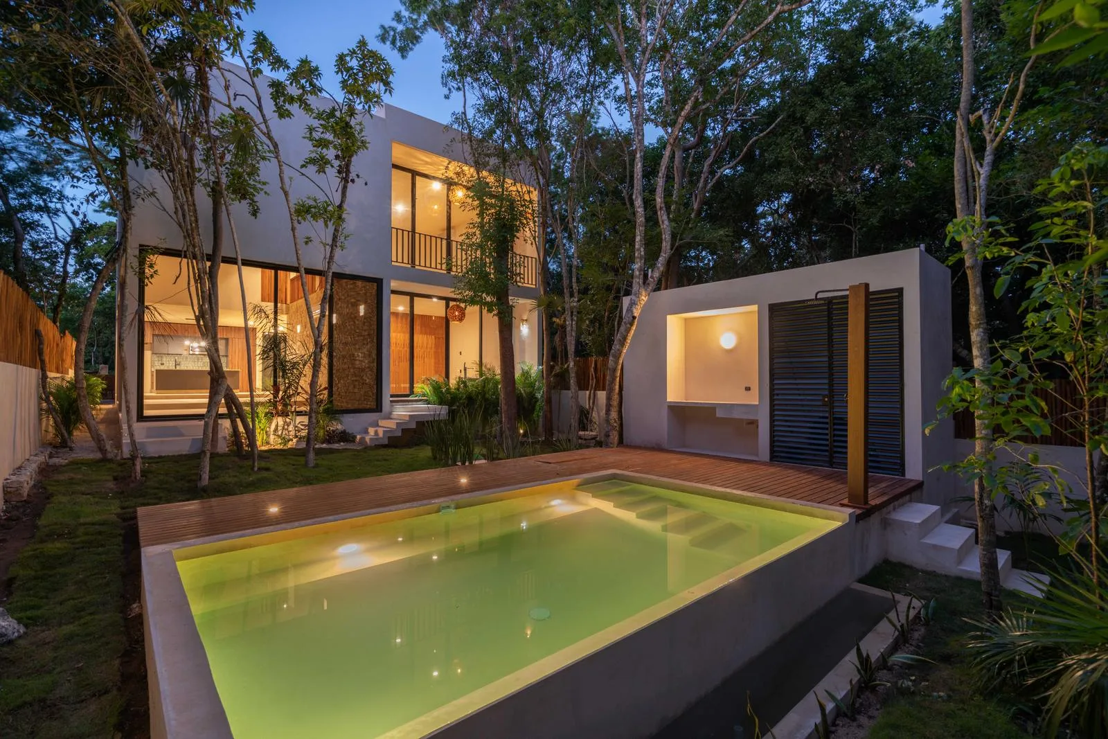 Luxury 3-Bedroom House with Author Design and Golf Course Access in Akumal's Tulum Country Club