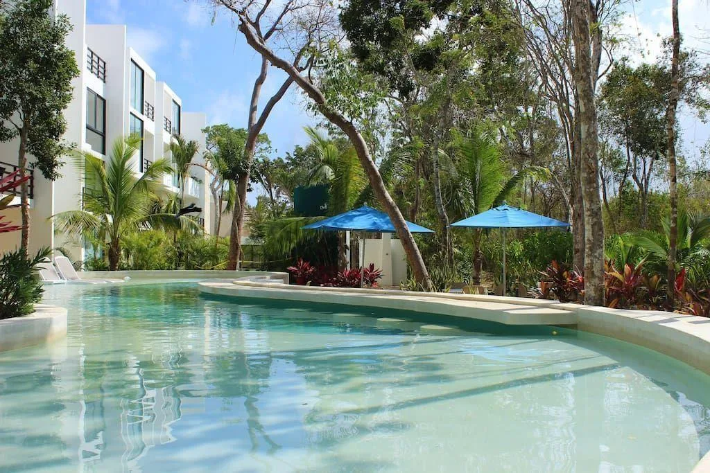 Two-Bedroom Townhouse with Lock-Off Suite and Pool in Anah, Akumal Golf Community