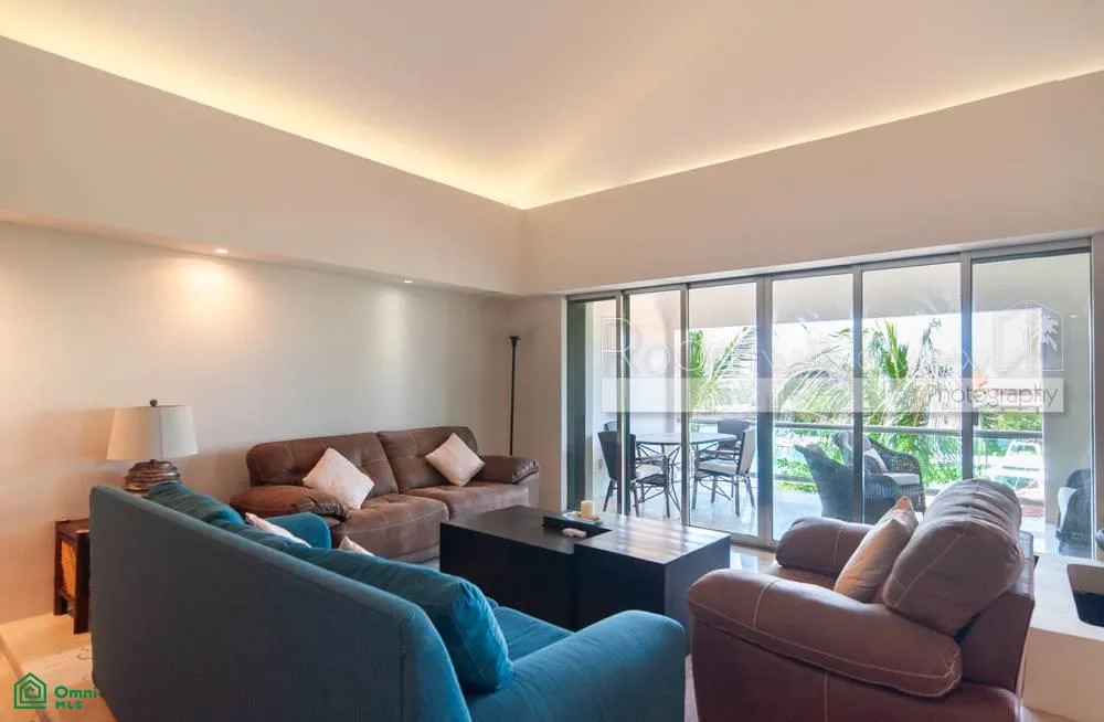 2-Bedroom Penthouse with Ocean Views and Private Rooftop Terrace in Puerto Aventuras