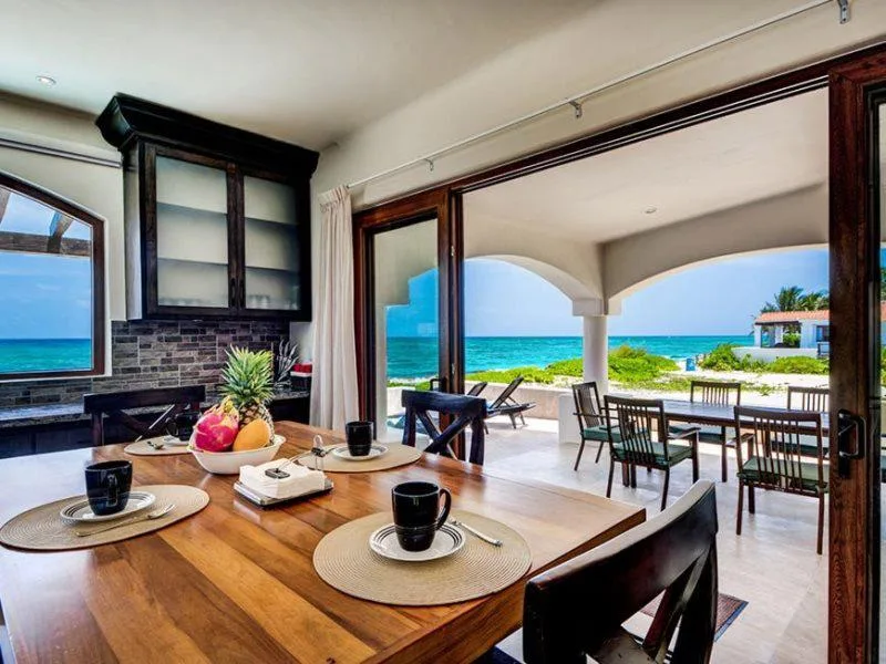 Beachfront 3-Bedroom House with Private Pool in Playacar Phase 1, Playa del Carmen