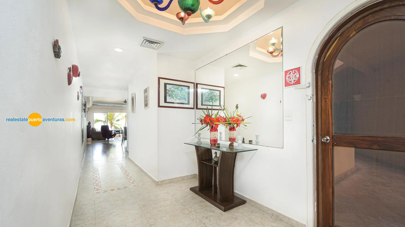 3-Bedroom Seafront Apartment with Direct Beach Access in Puerto Aventuras