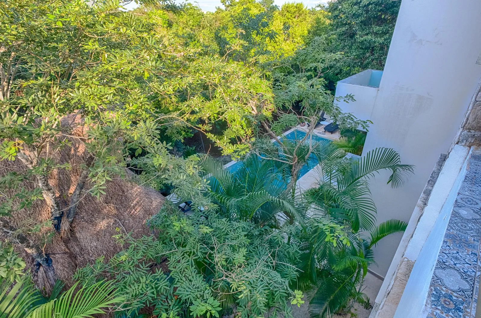 Spacious 2-Bedroom Condominium with Lock-Off Option and Resort Amenities in Akumal