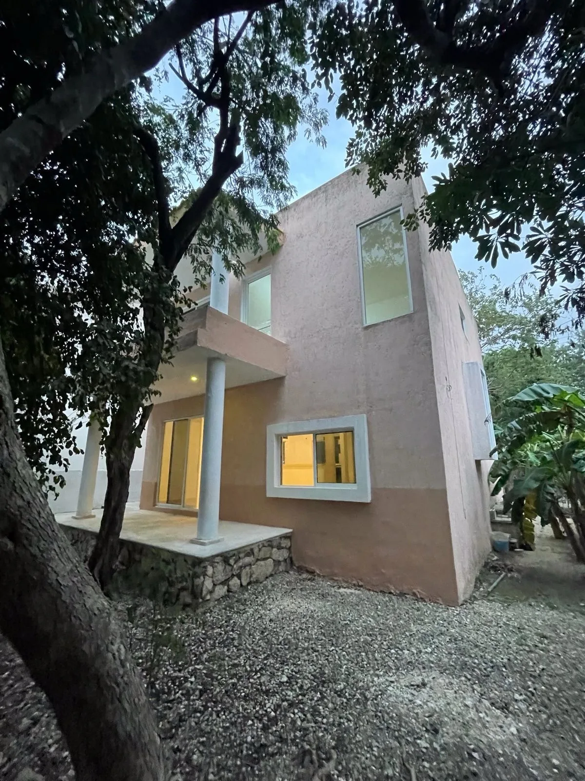 Spacious Four-Bedroom House with Garden and Golf Course View in Puerto Aventuras