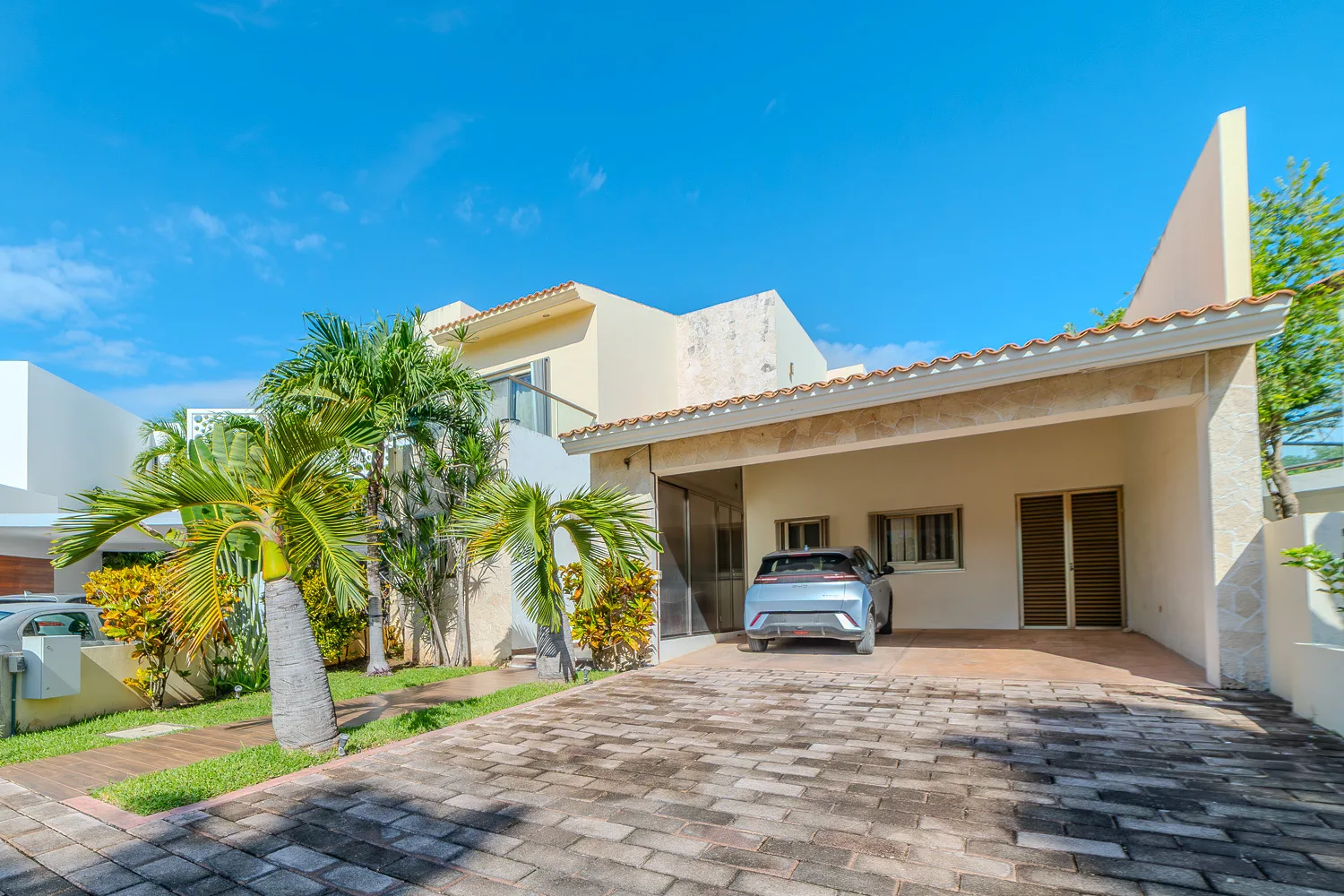 Modern Two-Story Villa with Four Bedrooms, Solar Panels, and Resort-Style Amenities