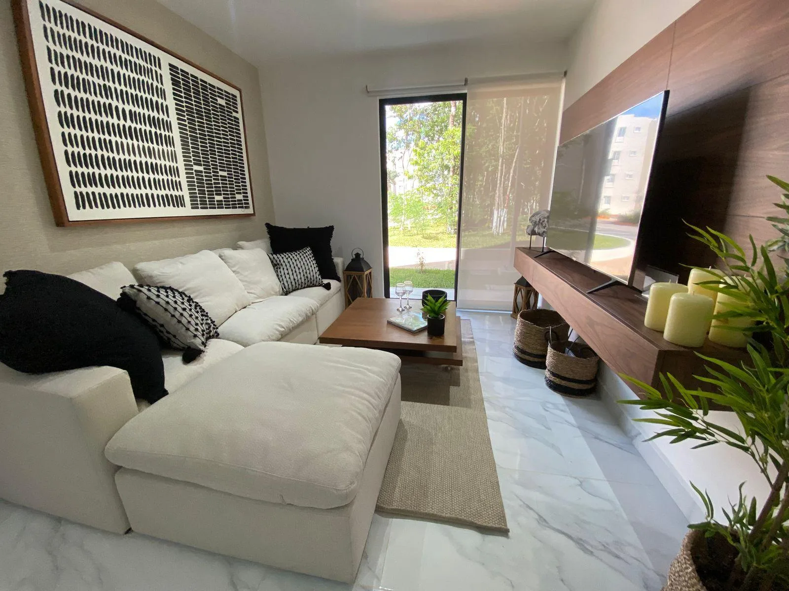 2-Bedroom Apartment with Modern Layout and Resort Amenities in Prime Playa del Carmen