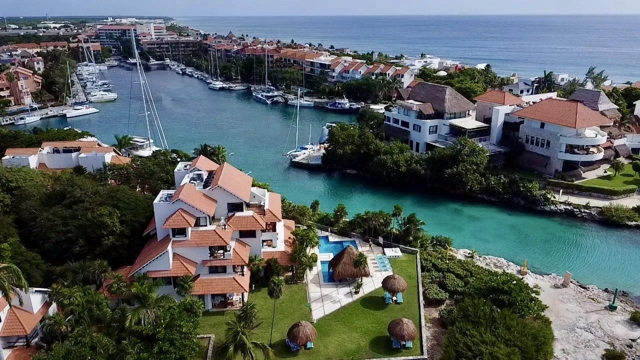 Ground Floor Condo with Marina View in Puerto Aventuras - 2 Bedrooms, Private Terrace