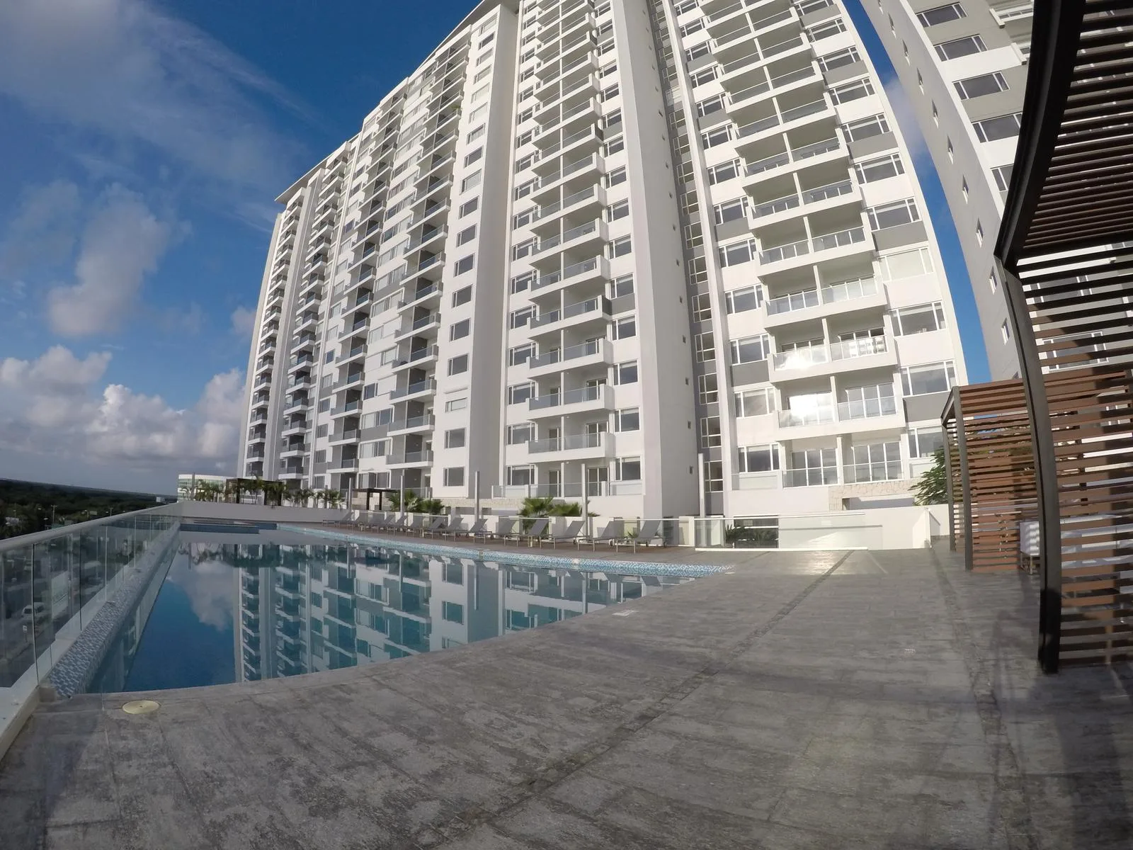 2-Bedroom Condo with Lagoon and Sea Views in Torre Cartagena, Malecón Americas