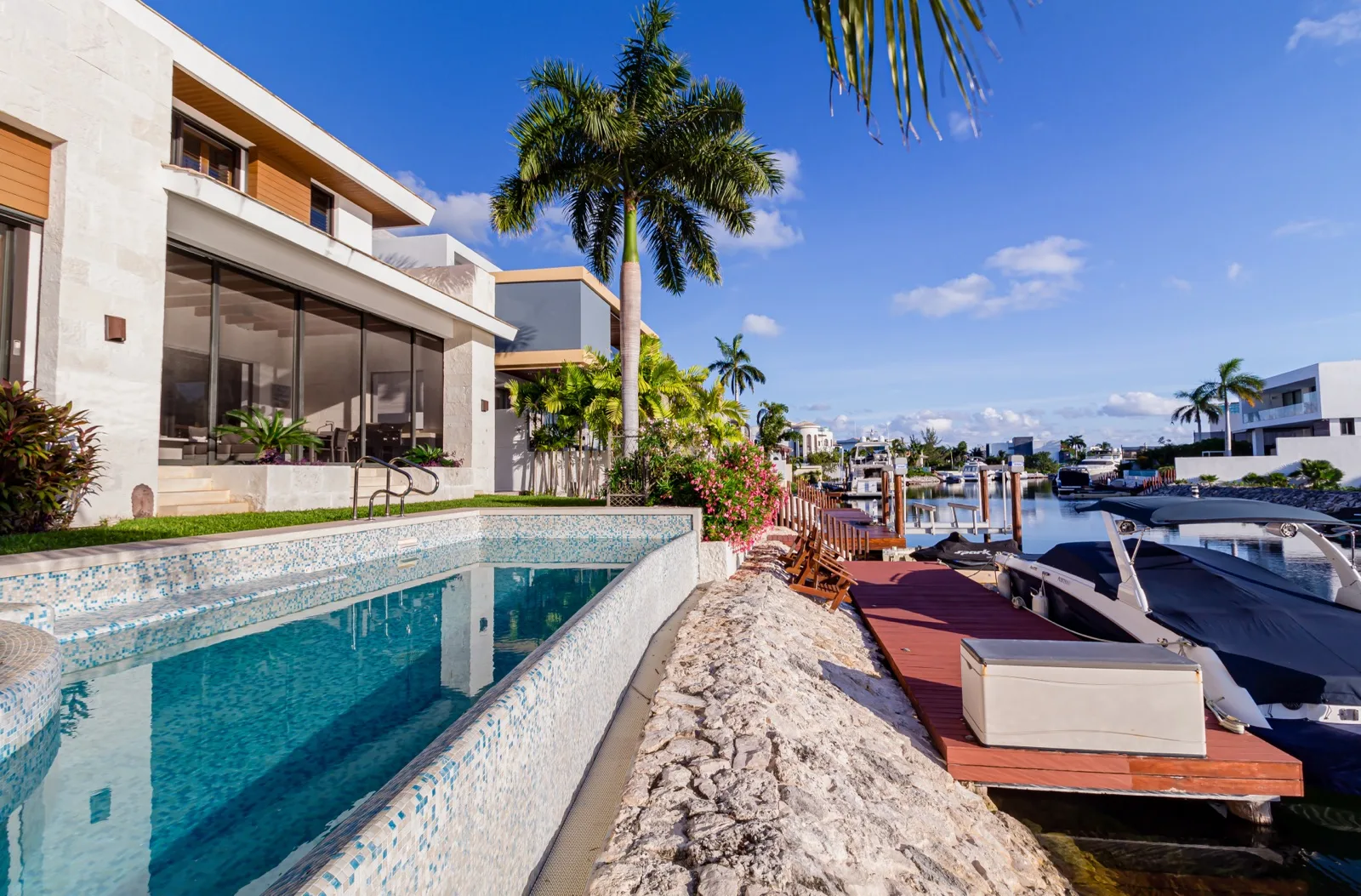 4-Bedroom Villa in Los Canales, Puerto Cancún with Chef's Kitchen and Hurricane-Rated Shutters