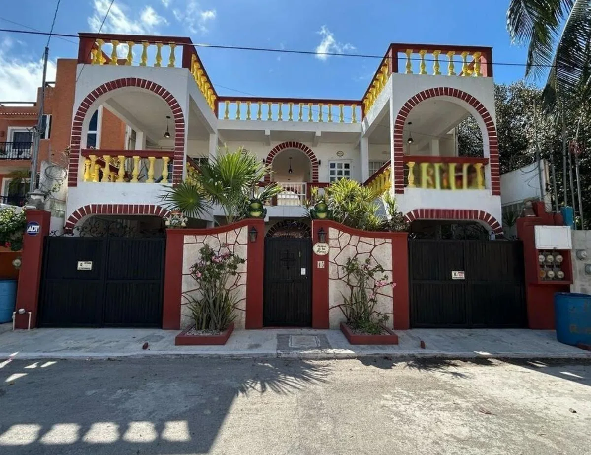 2-Bedroom Main House with 4 Studio Apartments and Rooftop in Puerto Morelos