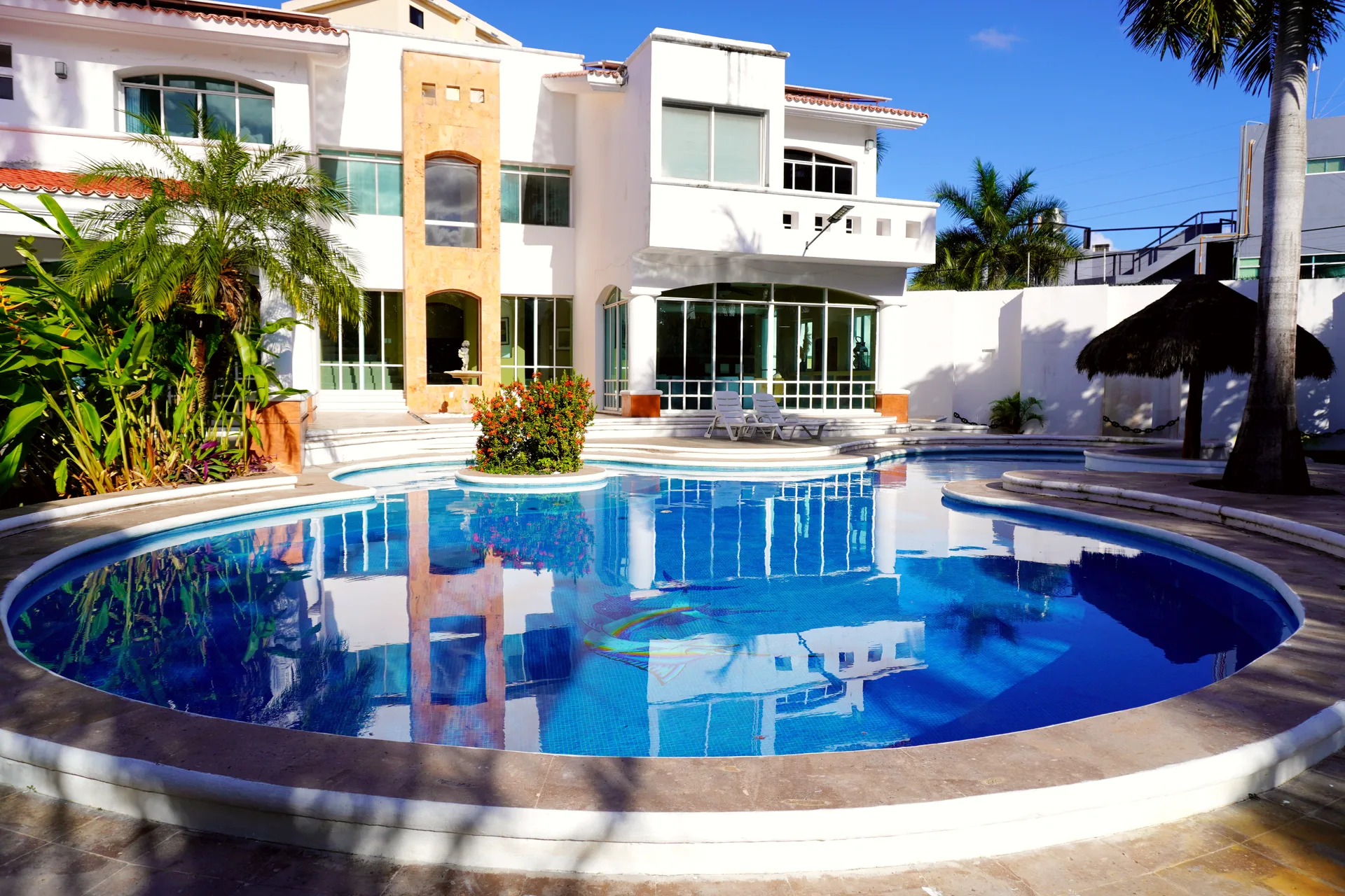 5-Bedroom Multi-Generational Villa with Pool and Large Garden in Álamos 2, Cancún
