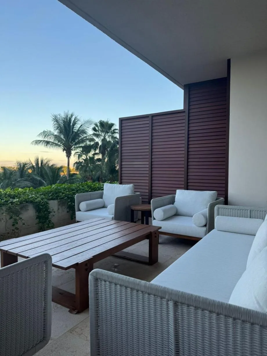 Luxury 3-Bedroom Apartment with Direct Elevator Access and Premier Amenities in Kabeek, Cancún