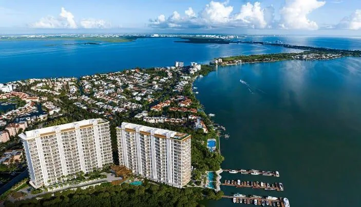 Three-Bedroom Apartment in Cancun with Private Marina and Panoramic Terrace