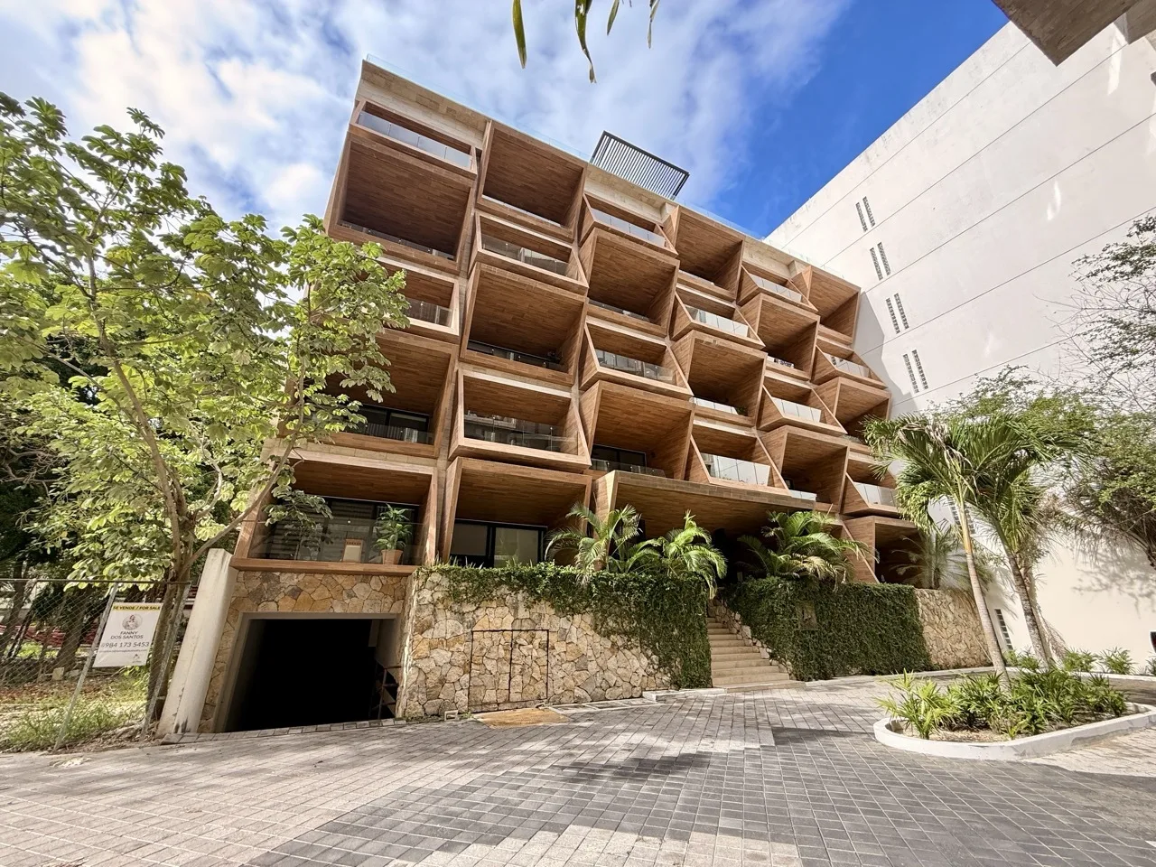 Studio Near Fifth Avenue with Rooftop Pool in Playa del Carmen