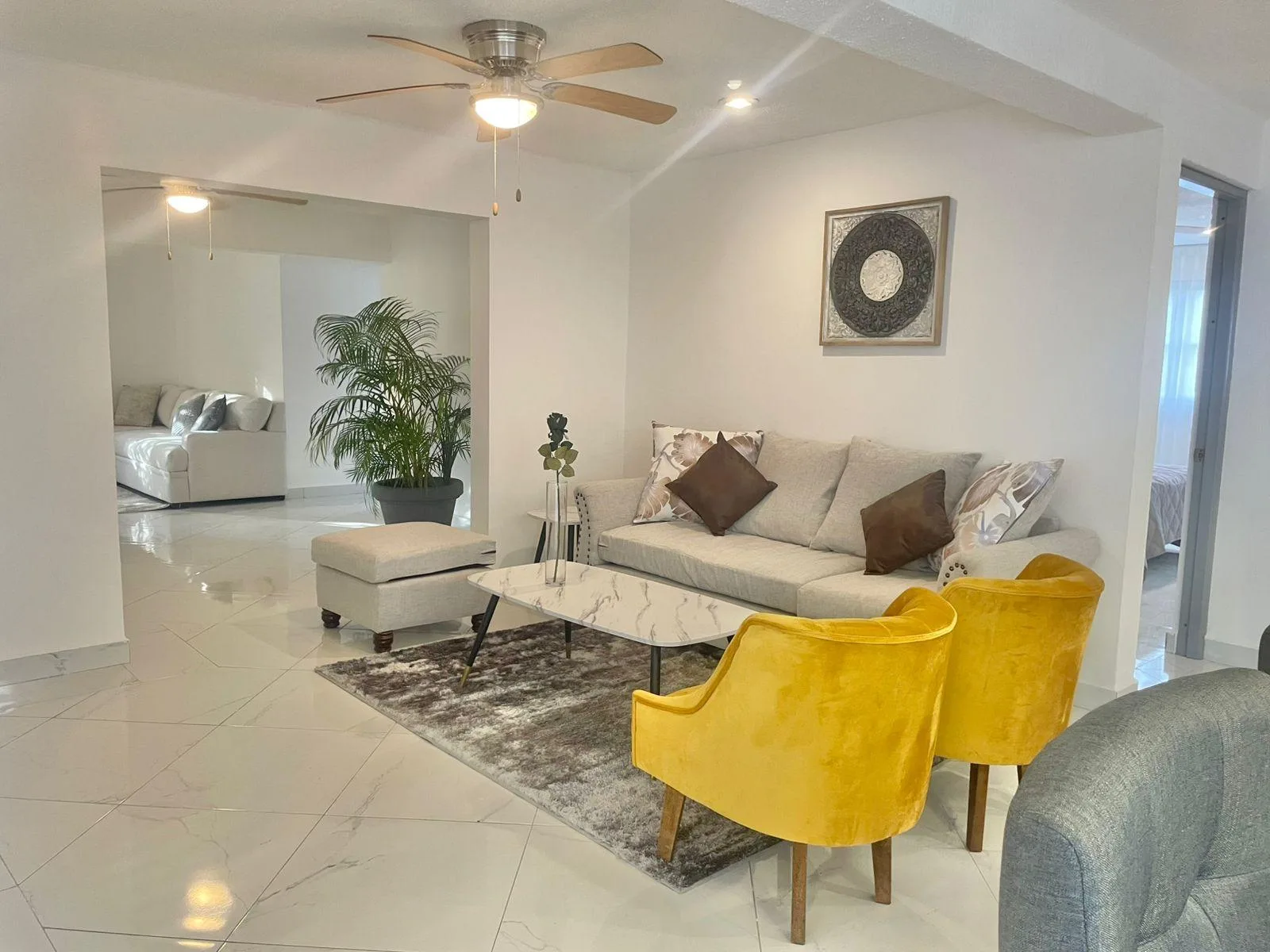 3-Bedroom Penthouse with Luxury Finishes in Private Cancún Residential Near Hotel Zone