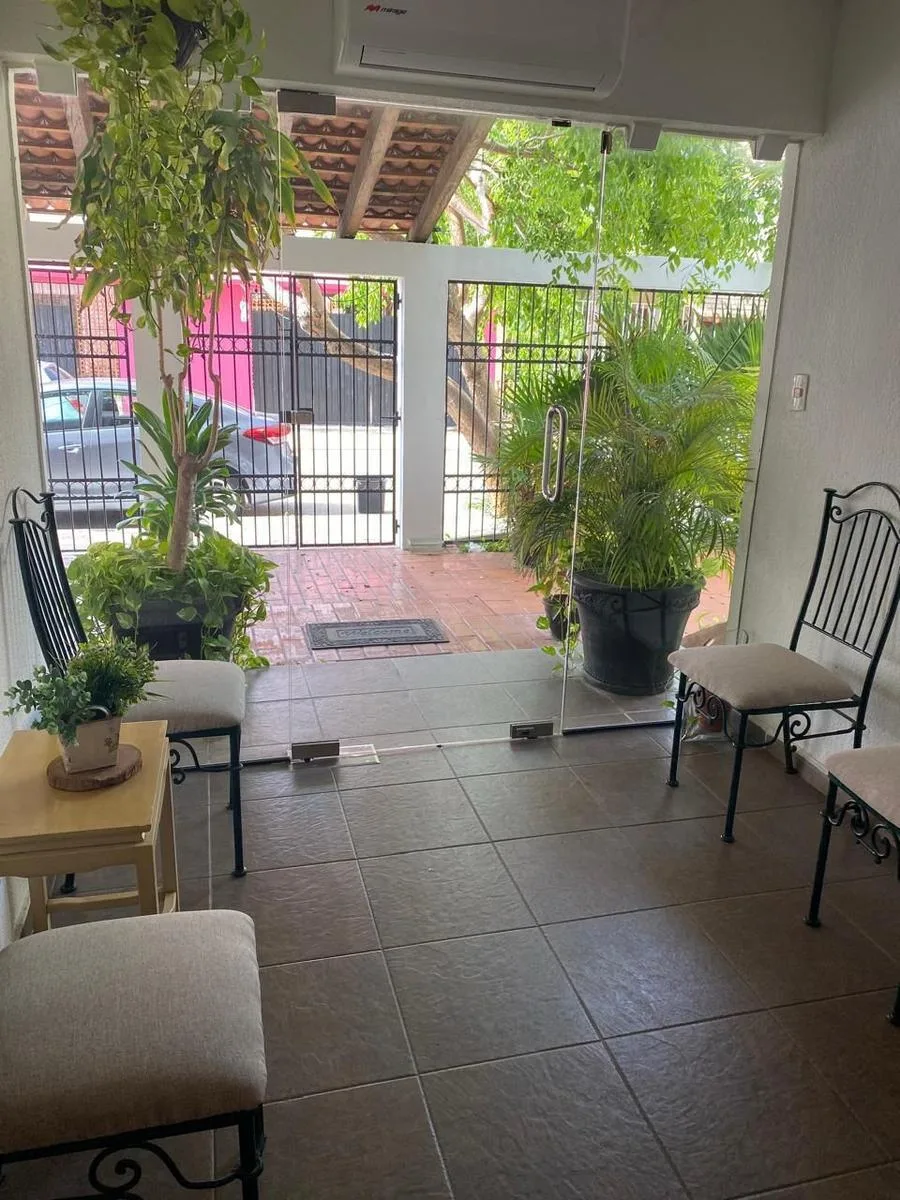 Spacious Three-Suite Two-Story House with Private Pool in Cancún Centro