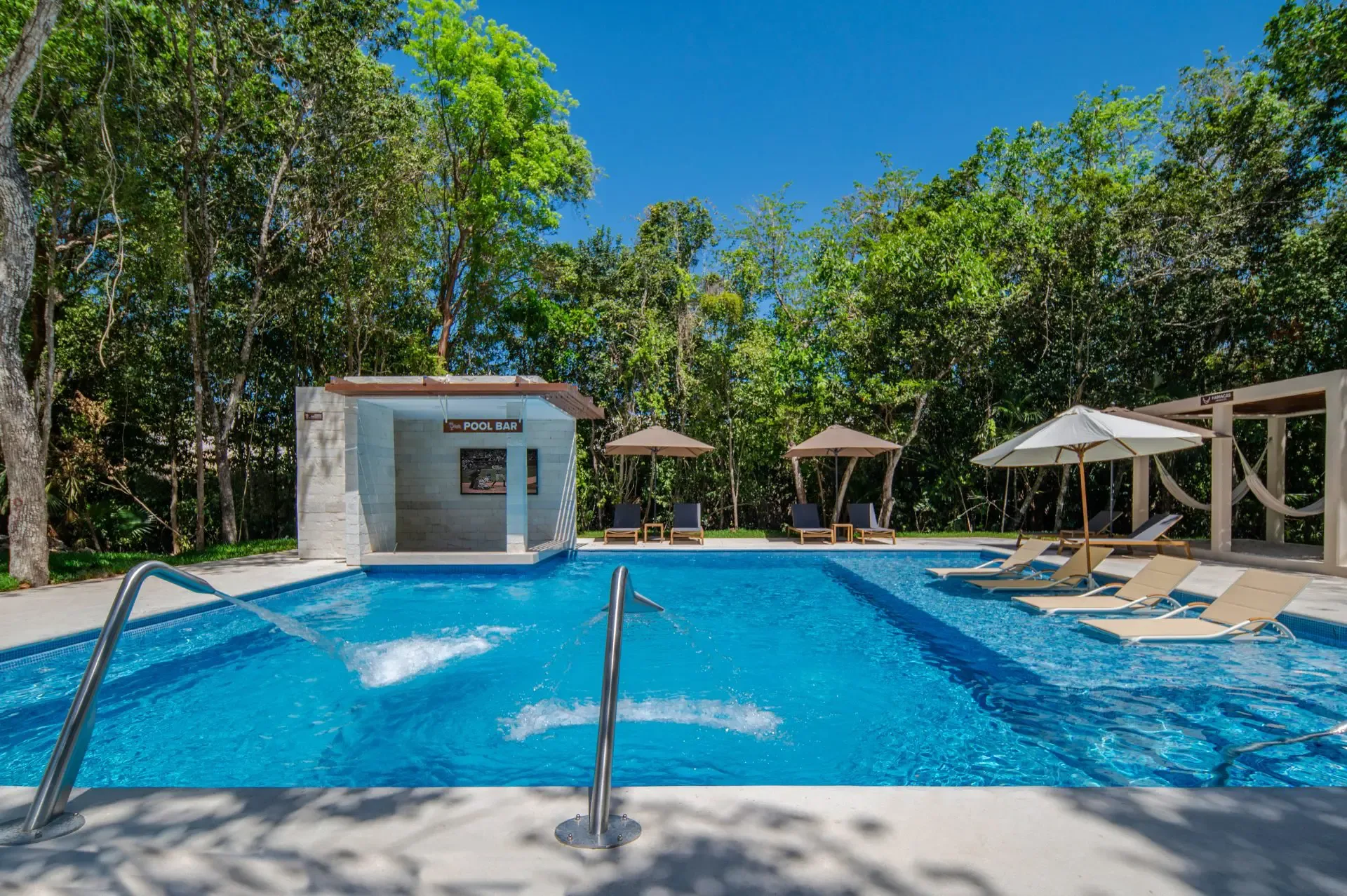 Penthouse with Private Roof Garden in Secure Puerto Morelos Community with Resort-Style Amenities