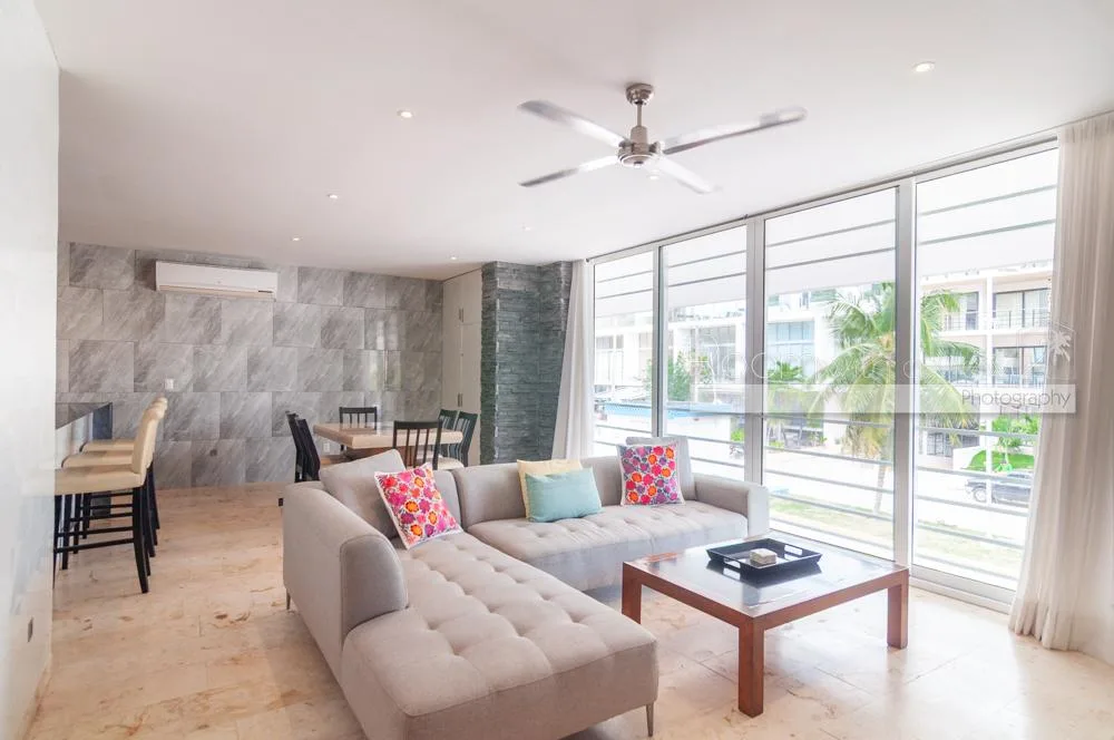 Updated 2-Bedroom Condo near Coco Beach in Playa del Carmen with Pool and Rooftop Access