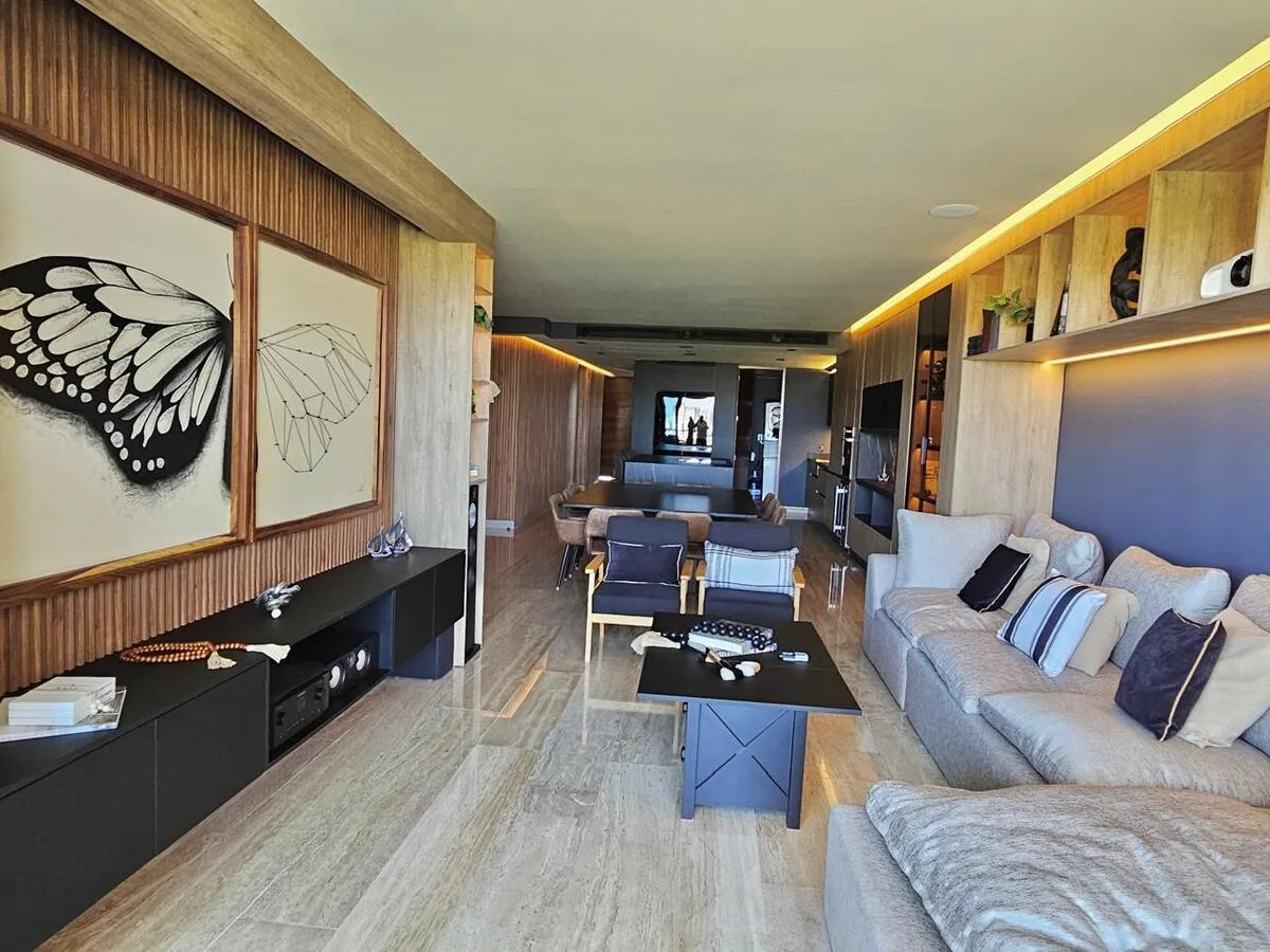 Luxury Three-Bedroom Sky Apartment with Golf Course and Caribbean Sea Views