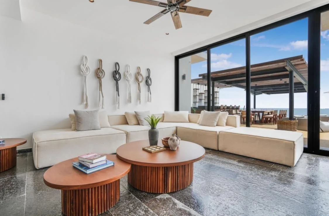 Sea-Facing Residence with 7 Bedrooms, Dual Pools, and Terraces in Bahia Petempich